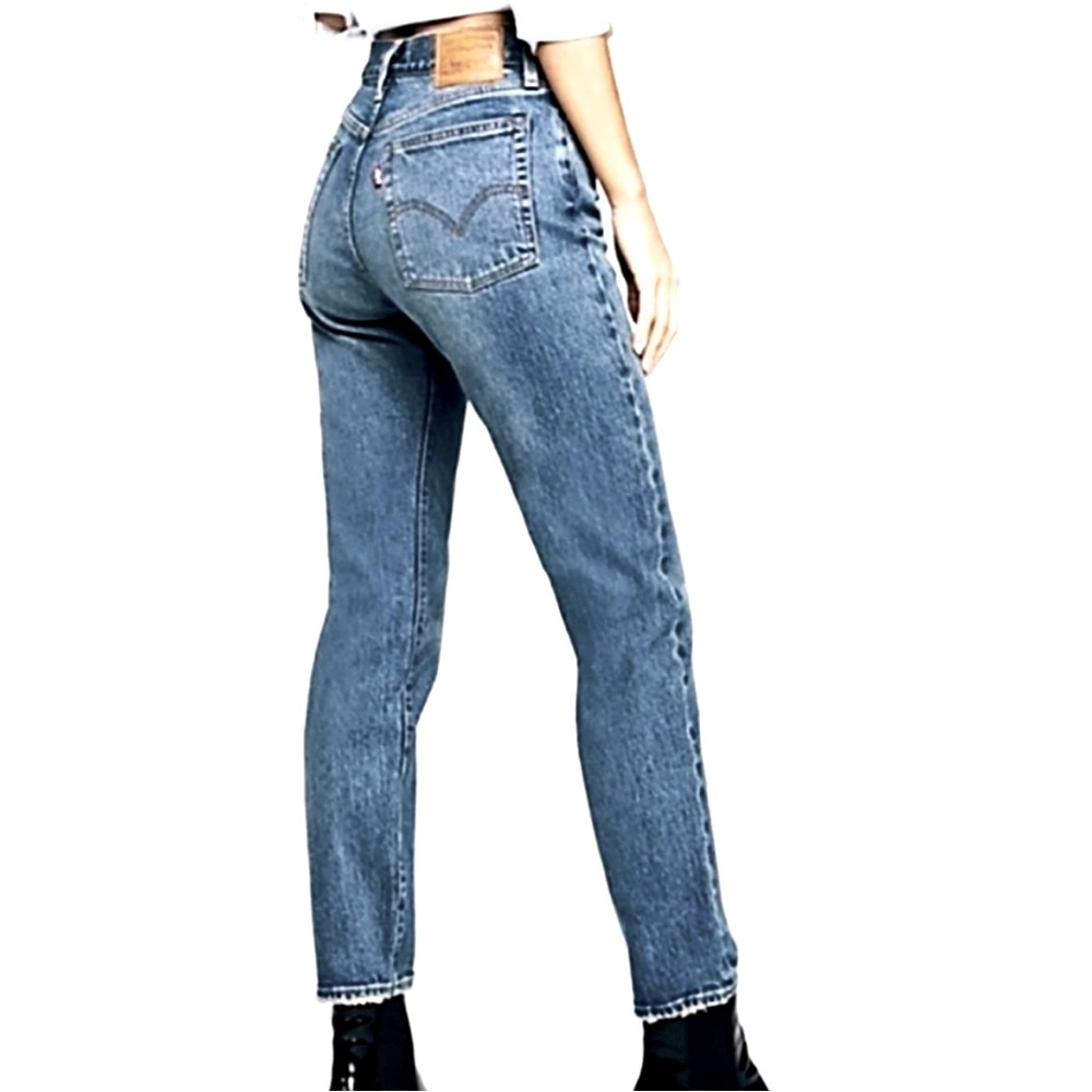 Levi’s Wedgie Jeans